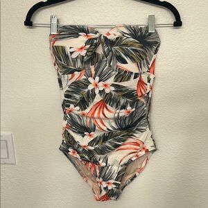 NWOT Kona Sol Green and Red One Piece Swimsuit Tropical Print, New without tags